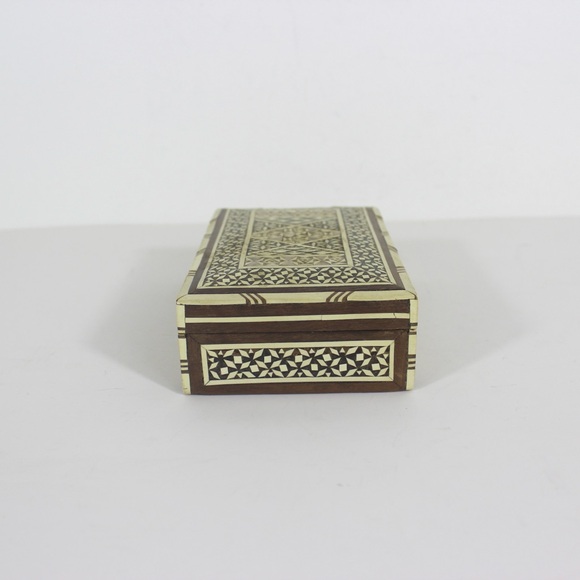 Vintage Mother of Pearl and Bone Inlay Box, Hinged Lid Wood Box, Brown Wood - Picture 7 of 10